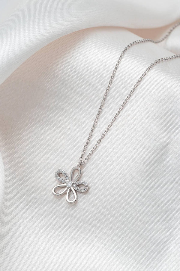 Flower Pendant Necklace – Anti-Tarnish Floral Chain